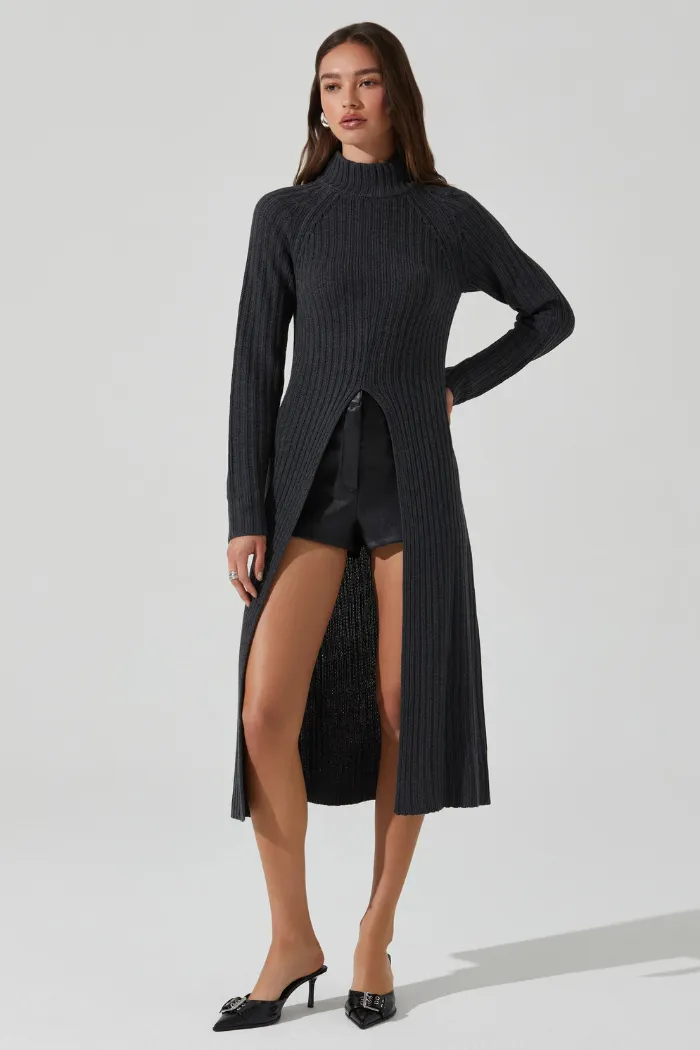 Estilo Mock Neck Slit Sweater