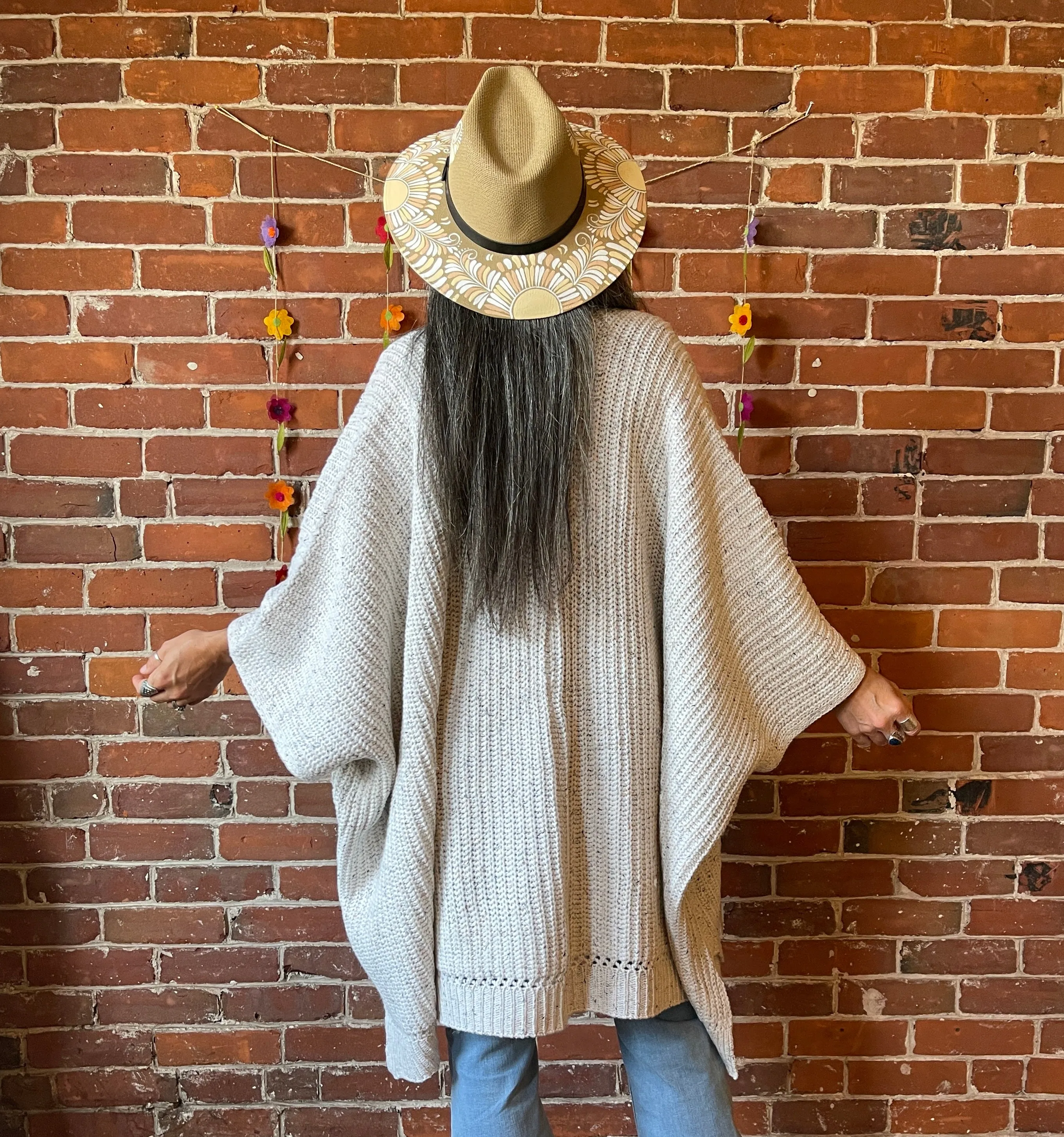 Oatmeal Cream Chunky Knit Soft Poncho With Pockets