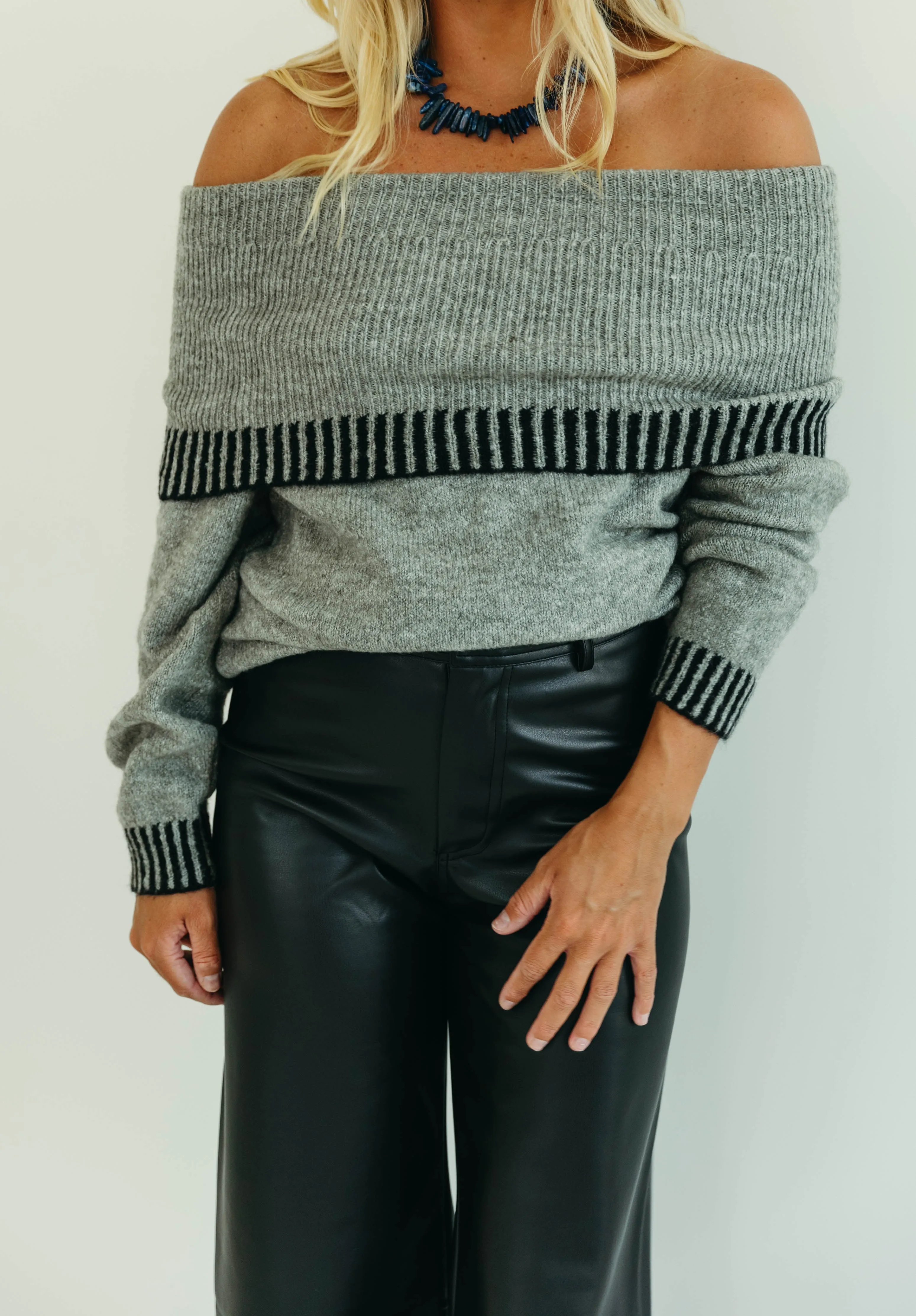 Vicky Contrast Sweater - Grey/Black